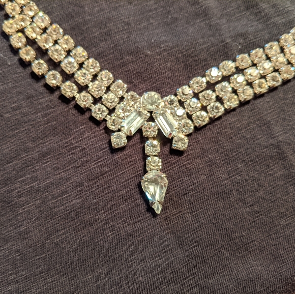 Super Glam Vintage Rhinestone Necklace - Picture 4 of 8